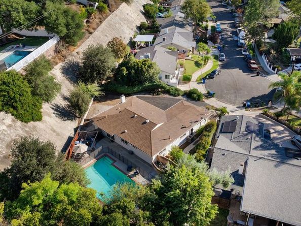 9446 Mclennan Avenue, Northridge CA 91343