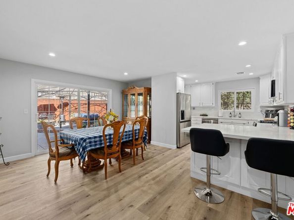 9446 Mclennan Avenue, Northridge CA 91343
