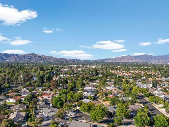 9446 Mclennan Avenue, Northridge CA 91343