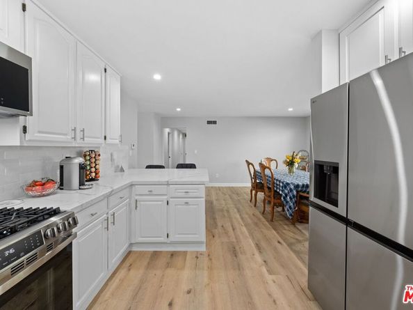 9446 Mclennan Avenue, Northridge CA 91343
