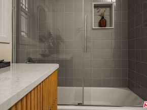 1462 Burnside Avenue, Los Angeles CA 90019