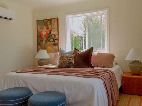 1462 Burnside Avenue, Los Angeles CA 90019