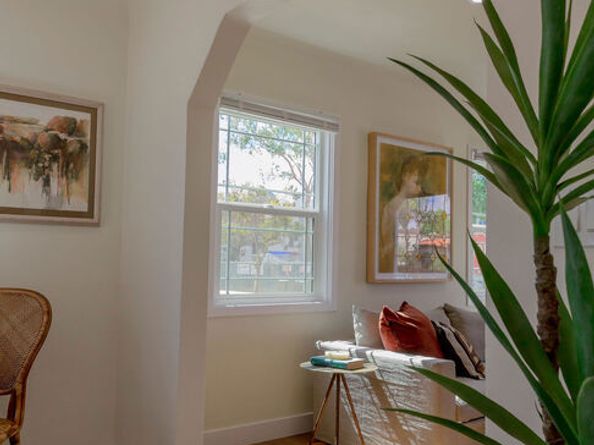 1462 Burnside Avenue, Los Angeles CA 90019