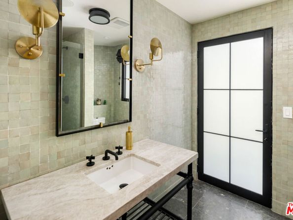 7651 Willow Glen Road, Los Angeles CA 90046