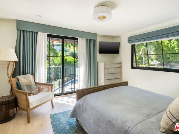 7651 Willow Glen Road, Los Angeles CA 90046