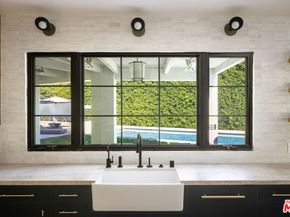 7651 Willow Glen Road, Los Angeles CA 90046