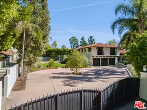 7651 Willow Glen Road, Los Angeles CA 90046