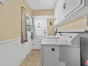 945 W 54th Street, Los Angeles CA 90037