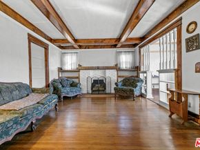 945 W 54th Street, Los Angeles CA 90037