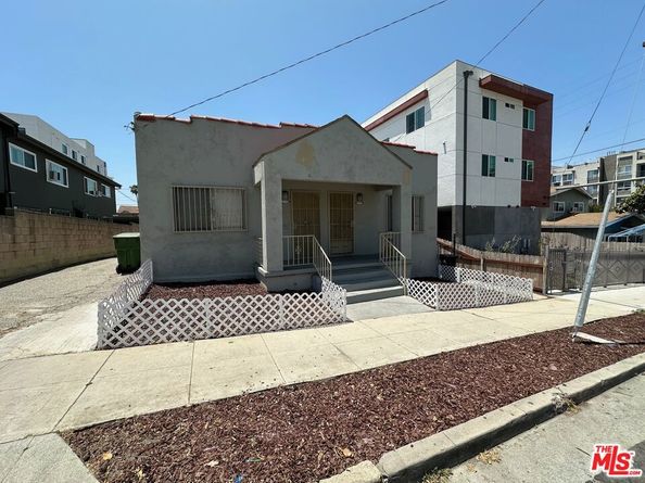 1113 S Hobart Boulevard, Los Angeles CA 90006