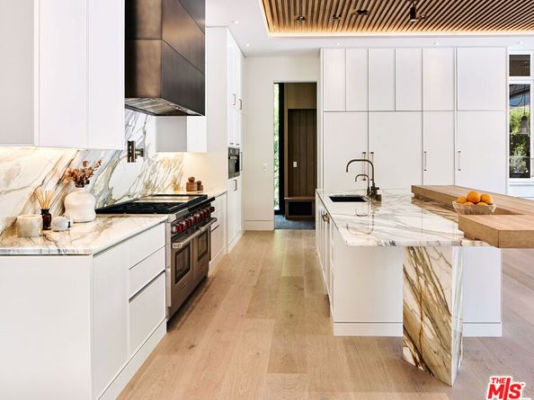 740 Warner Avenue, Los Angeles CA 90024