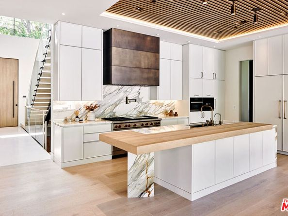 740 Warner Avenue, Los Angeles CA 90024