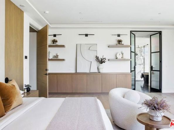 740 Warner Avenue, Los Angeles CA 90024
