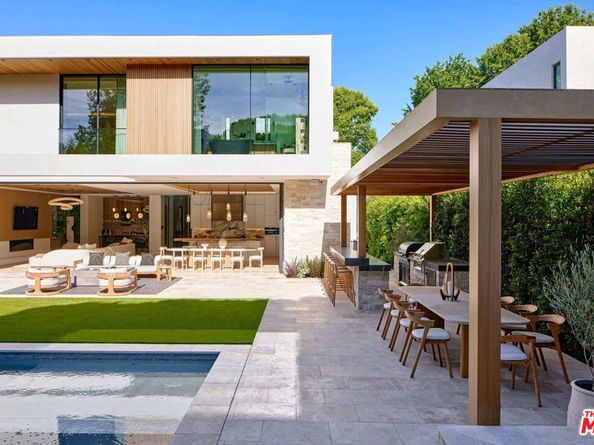 740 Warner Avenue, Los Angeles CA 90024