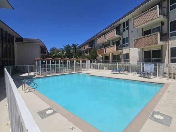 5585 E Pacific Coast Highway 260, Long Beach CA 90804