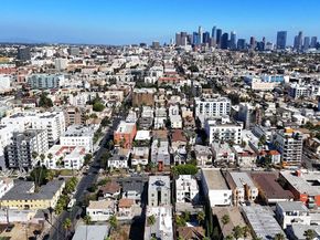 910 S Mariposa Avenue, Los Angeles CA 90006
