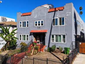 910 S Mariposa Avenue, Los Angeles CA 90006