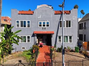 910 S Mariposa Avenue, Los Angeles CA 90006