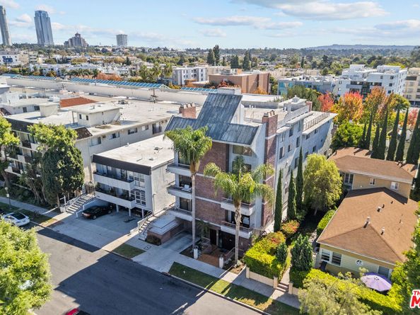 10654 Eastborne Avenue 102, Los Angeles CA 90024