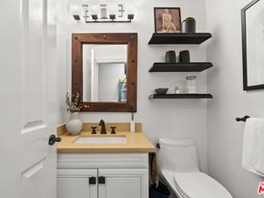 830 17th Street 2, Santa Monica CA 90403