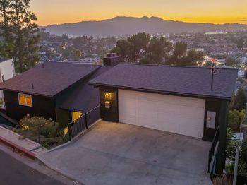 1337 E Palmer Avenue