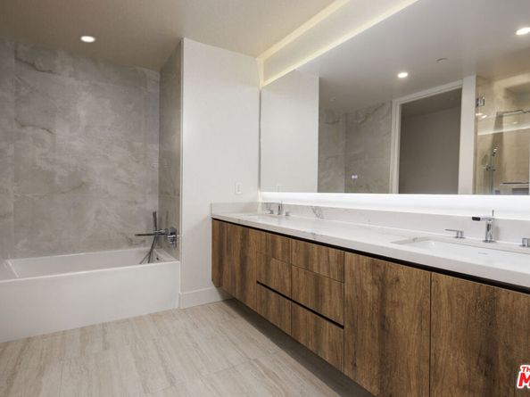 411 S Hamel Road 308, Los Angeles CA 90048