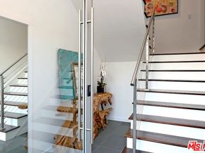 3319 Charleston Way, Los Angeles CA 90068