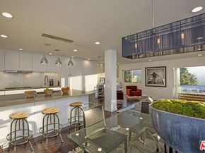 3319 Charleston Way, Los Angeles CA 90068