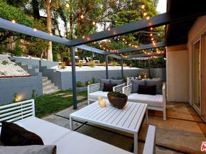 3319 Charleston Way, Los Angeles CA 90068