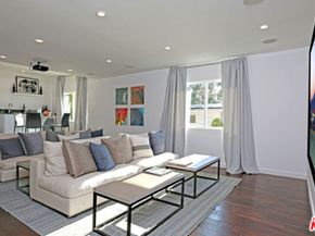 3319 Charleston Way, Los Angeles CA 90068