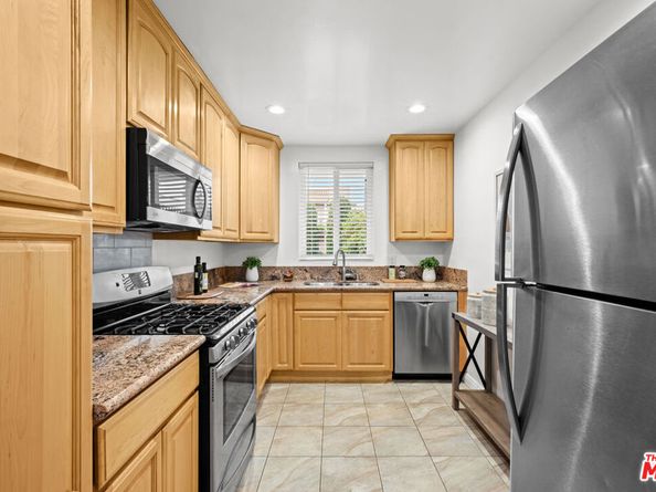 11670 W Sunset Boulevard 209, Los Angeles CA 90049