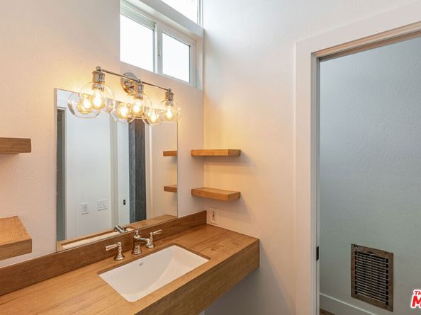 28368 Rey De Copas Lane, Malibu CA 90265