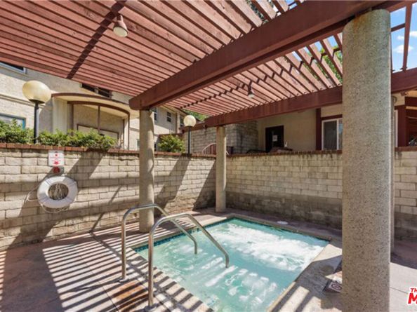 3612 Kalsman Drive 3, Los Angeles CA 90016