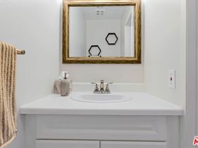925 14th Street 20, Santa Monica CA 90403