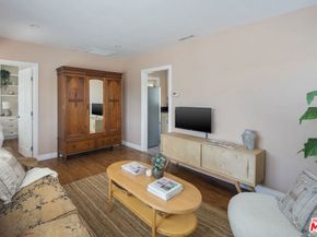 3007 Hyde Park Boulevard, Los Angeles CA 90043