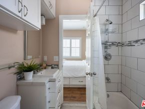 3007 Hyde Park Boulevard, Los Angeles CA 90043