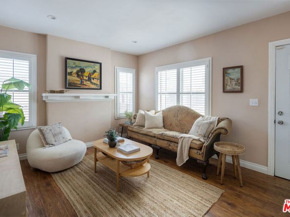 3007 Hyde Park Boulevard, Los Angeles CA 90043