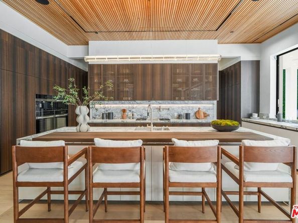 12227 Tweed Lane, Los Angeles CA 90049