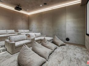 12227 Tweed Lane, Los Angeles CA 90049