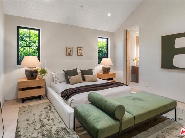 12227 Tweed Lane, Los Angeles CA 90049