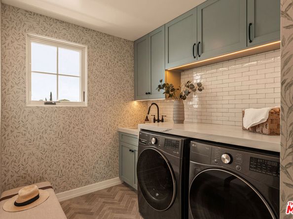 8363 Stewart Avenue, Los Angeles CA 90045