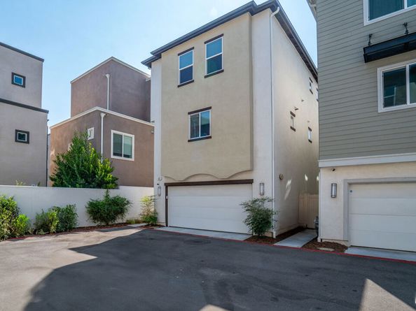 515 Daniel Freeman Circle, Inglewood CA 90301