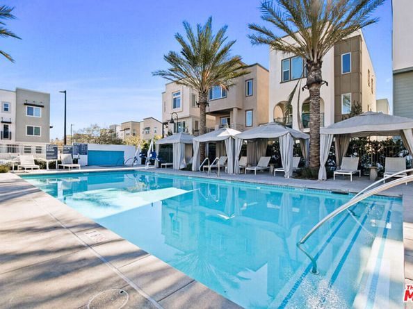 515 Daniel Freeman Circle, Inglewood CA 90301