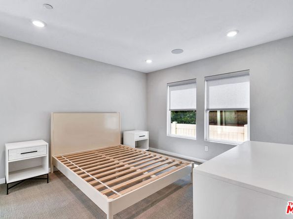 515 Daniel Freeman Circle, Inglewood CA 90301