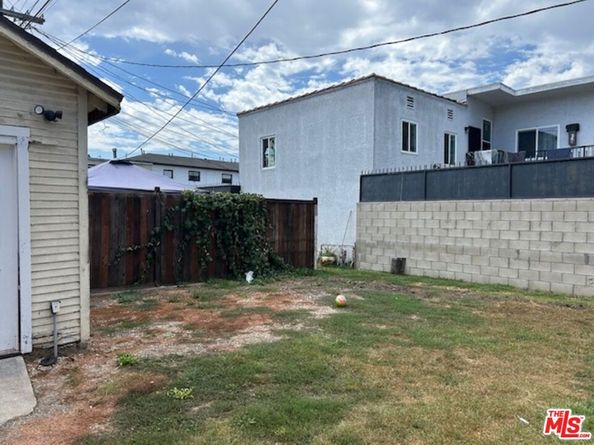Undisclosed Address #25588367, Los Angeles CA 90043