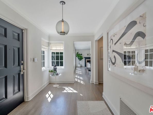 560 S Bronson Avenue, Los Angeles CA 90020