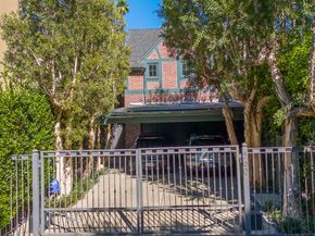 560 S Bronson Avenue, Los Angeles CA 90020