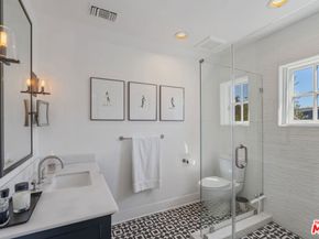 560 S Bronson Avenue, Los Angeles CA 90020