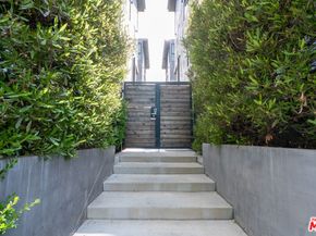 4427 Studio Place, Studio City CA 91602