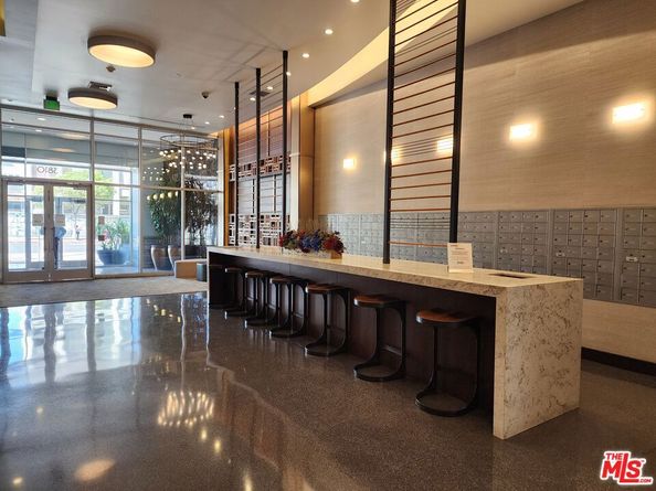 3810 Wilshire Boulevard 1706, Los Angeles CA 90010